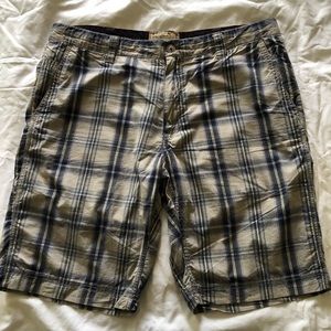Nordstrom Men’s Shorts Purple/Gray Plaid 38”